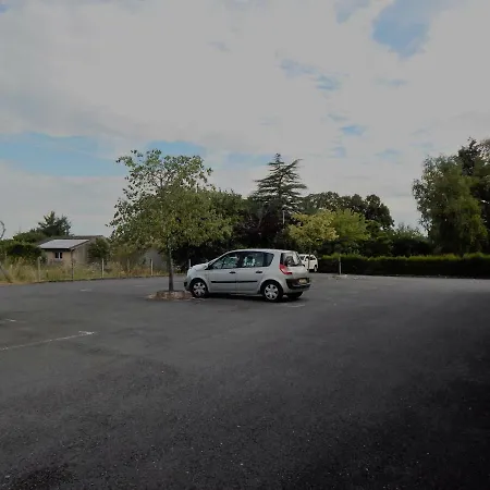 Le Point De Chute Apartamento La Roche-Chalais